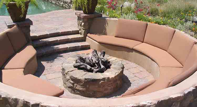 Can I Have a Fire Pit in My Backyard? (Laws Explained) – Backyard Hot Spot