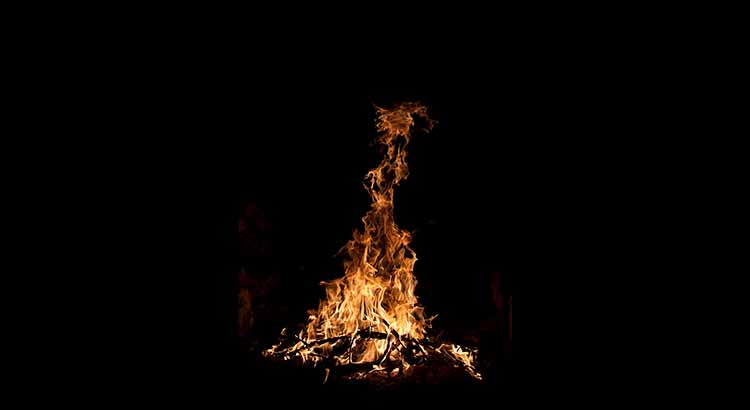 How to Easily and Successfully Start a Fire Pit Every Time